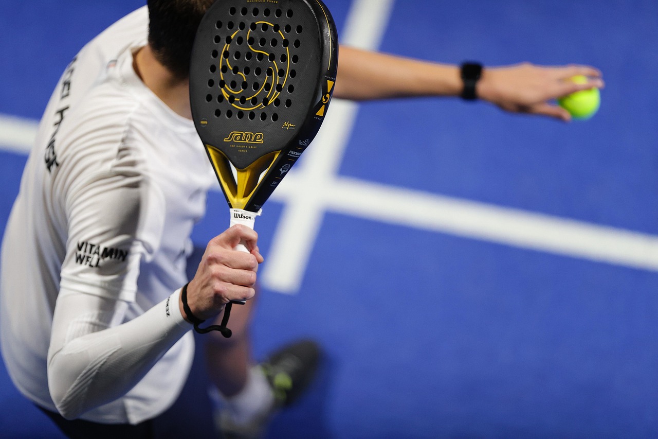 テニス肘に悩む方必見のスポーツマッサージの効果は？