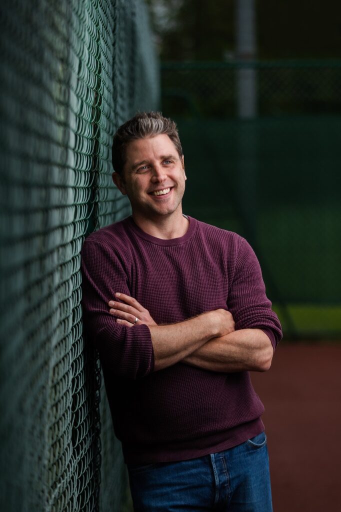 テニス肘を日常生活で改善するための効果的な方法は？